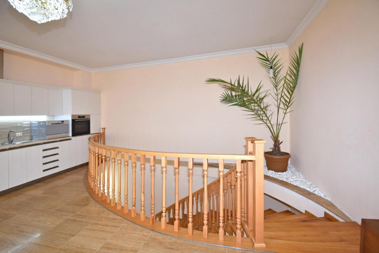 Homestay At City Center Jerevan Eksteriør billede