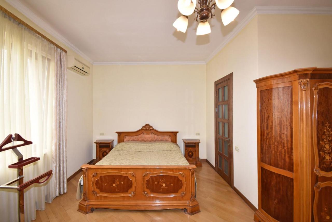 Homestay At City Center Jerevan Eksteriør billede
