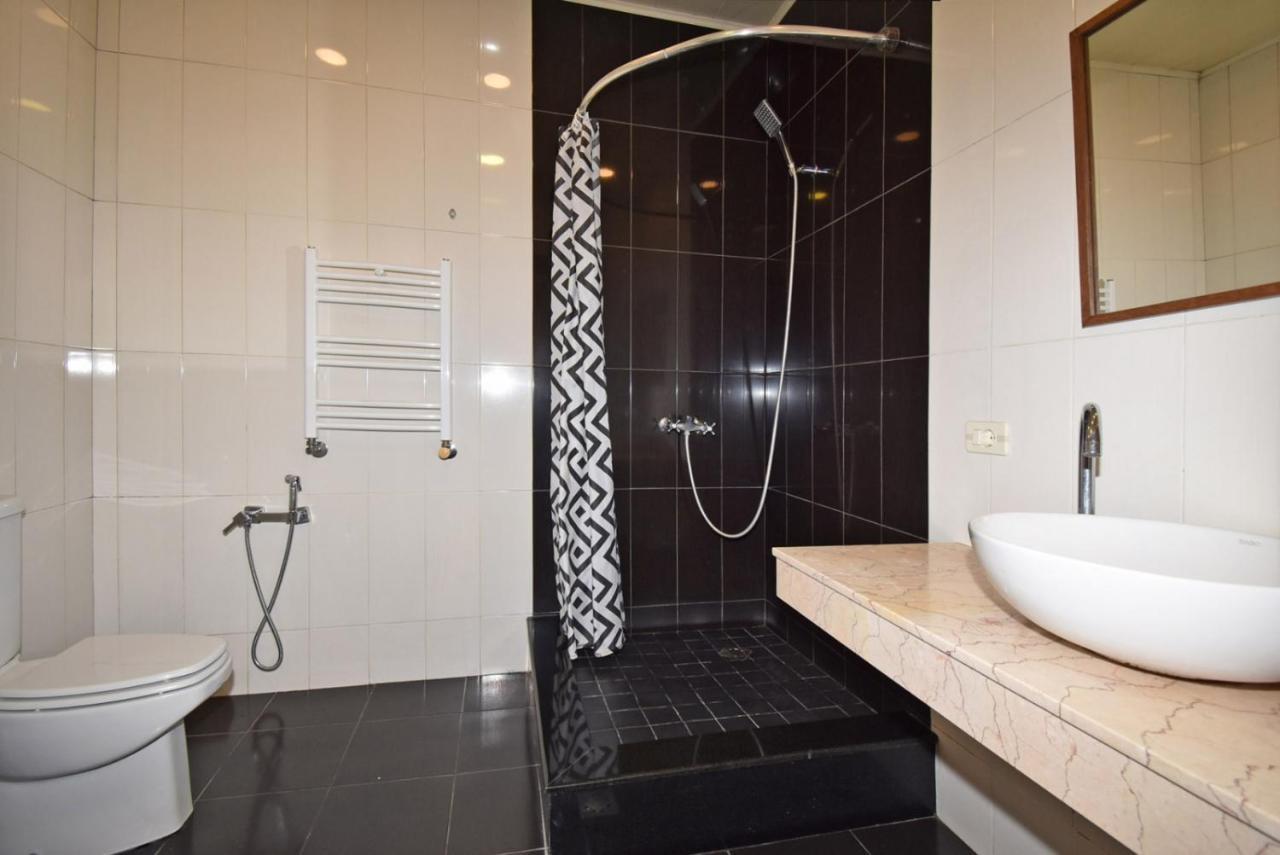 Homestay At City Center Jerevan Eksteriør billede